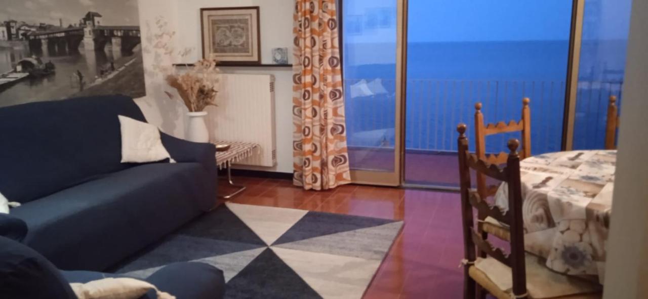 Appartamento Con Super Vista Sul Mare Arenzano Luaran gambar