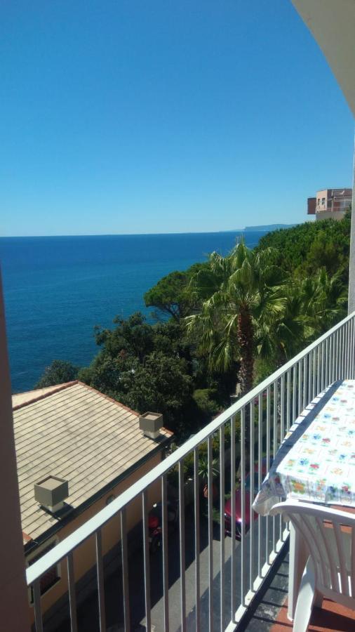 Appartamento Con Super Vista Sul Mare Arenzano Luaran gambar
